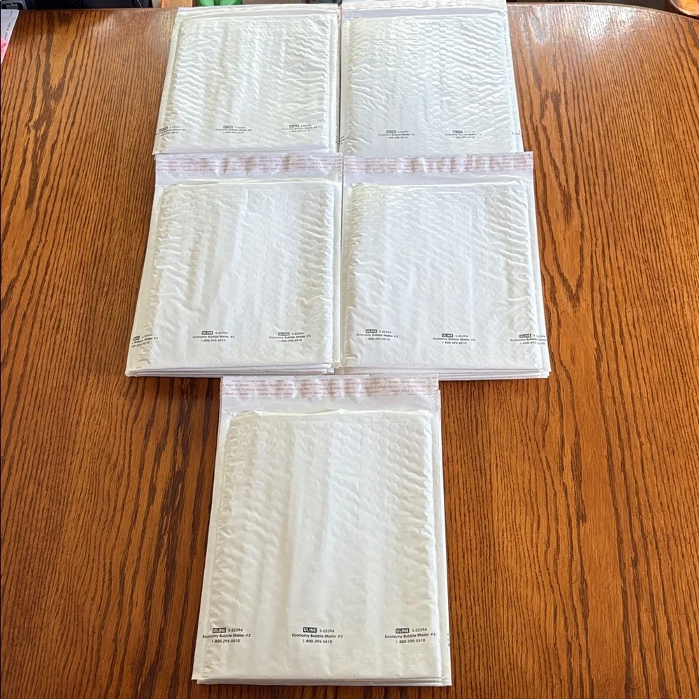 Set of 25 ULINE Economy Bubble Mailers#2 (8-1/2”WX12”L) Self-seal adhesive strip